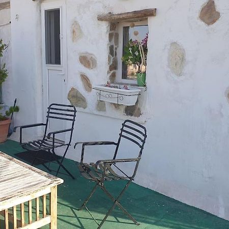Καλινοβου 1 Κευελπιδων Πεδιον Αρεωσ Apartman Athén Kültér fotó