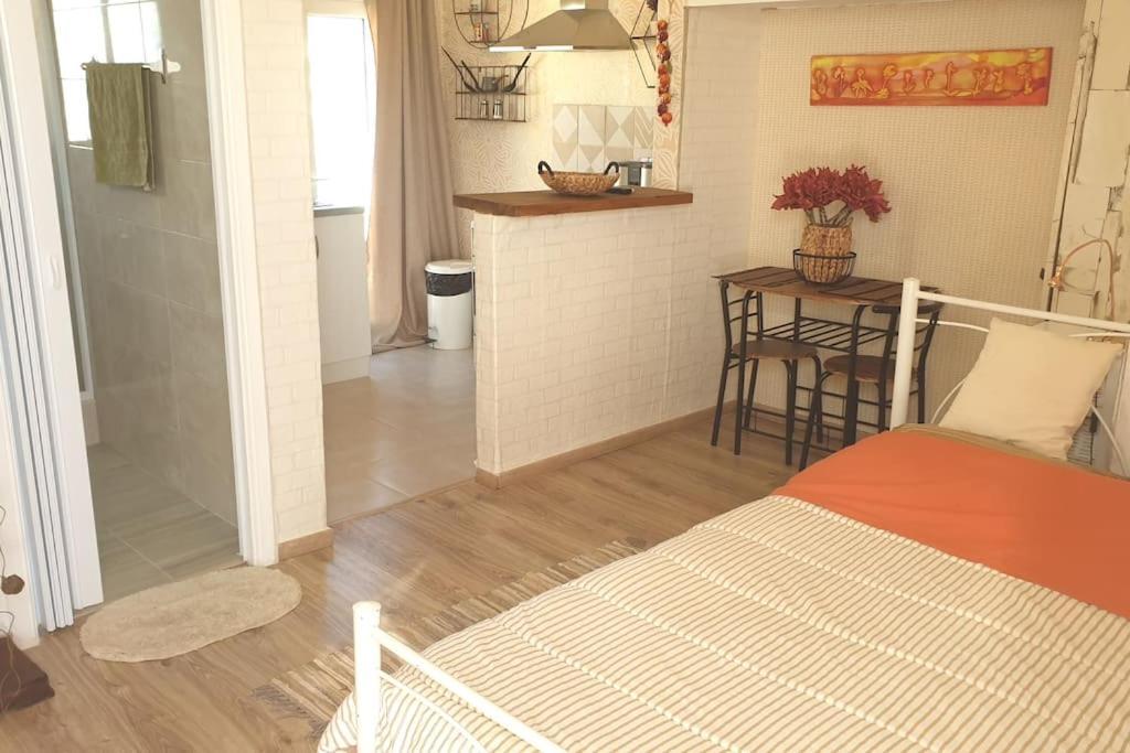 Καλινοβου 1 Κευελπιδων Πεδιον Αρεωσ Apartman Athén Kültér fotó