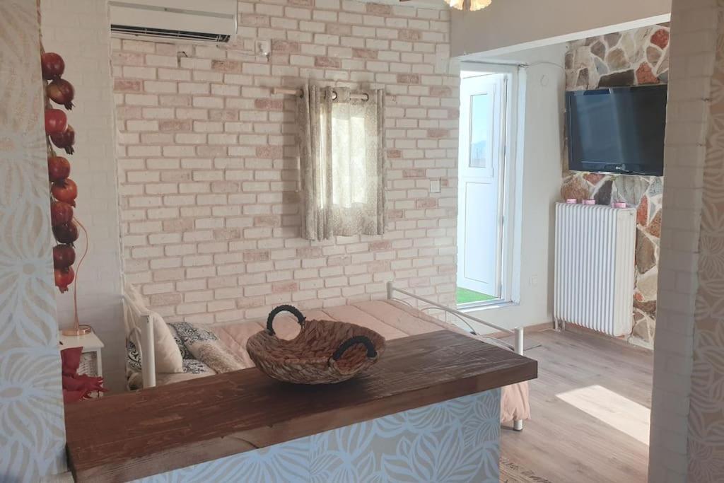 Καλινοβου 1 Κευελπιδων Πεδιον Αρεωσ Apartman Athén Kültér fotó